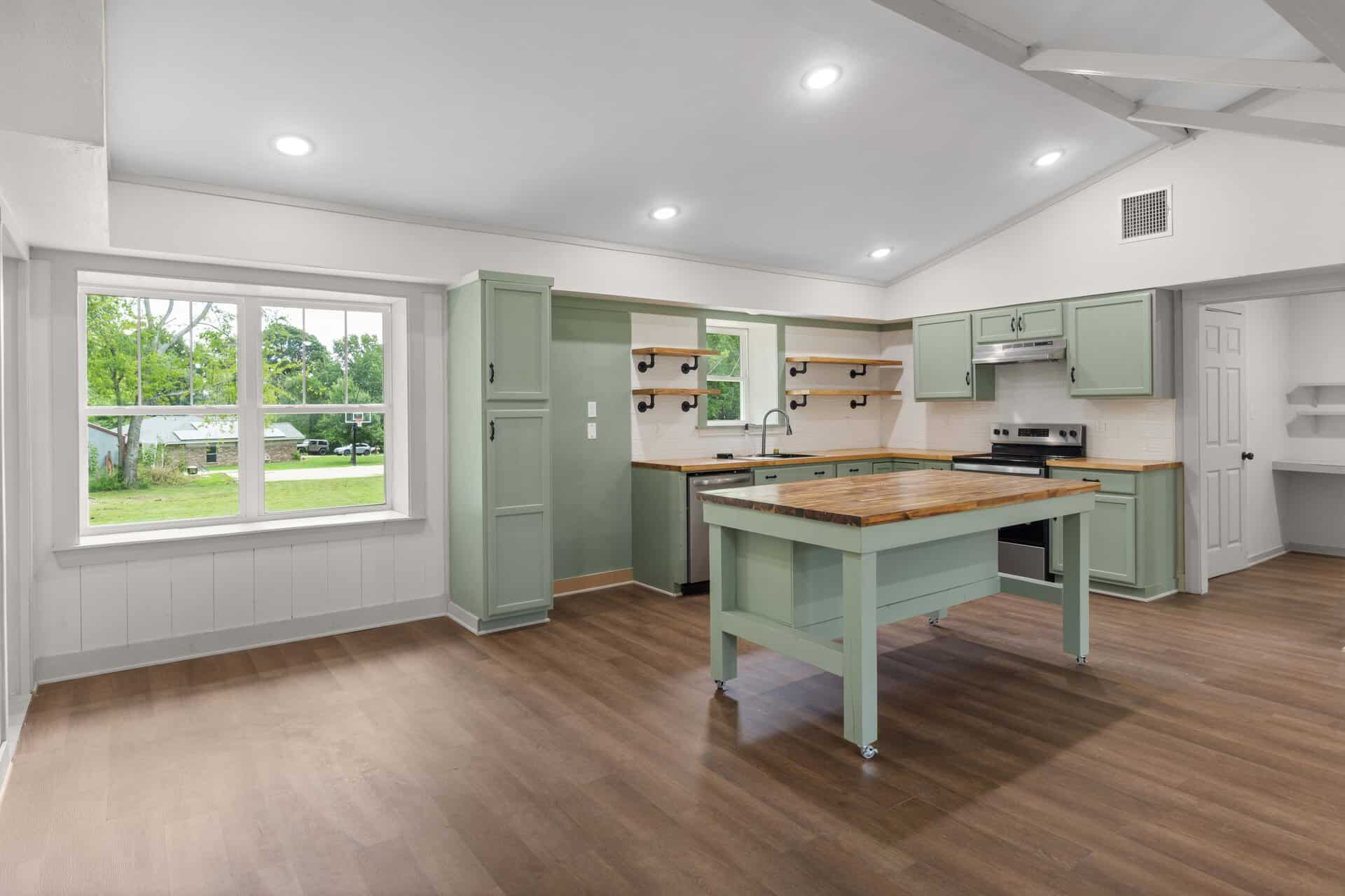 Real Estate in Lindale